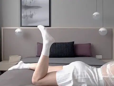 Snapshot of ShySchoolGirl chatting on 10, 10, 2025 ShySchoolGirl online show from 10, 10, 2025