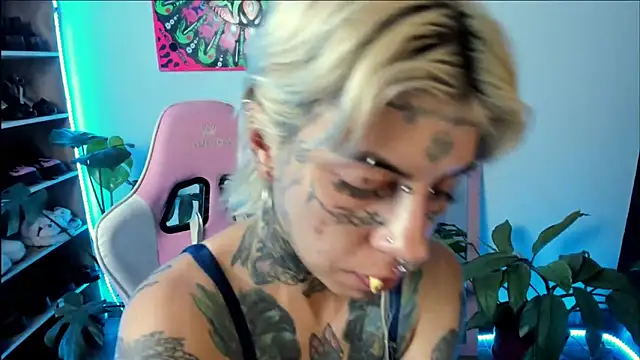 Snapshot of handipandapok chatting on 10, 2, 2025 handipandapok online show from 10, 2, 2025