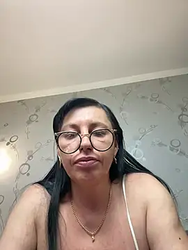 Amberhotqueen online show from 27, 7, 2026