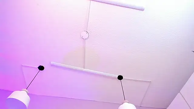 Snapshot of Inndrahot chatting on 6, 2, 2025 Inndrahot online show from 6, 2, 2025