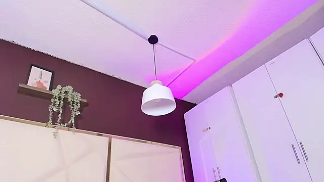 Snapshot of Inndrahot chatting on 30, 9, 2025 Inndrahot online show from 30, 9, 2025