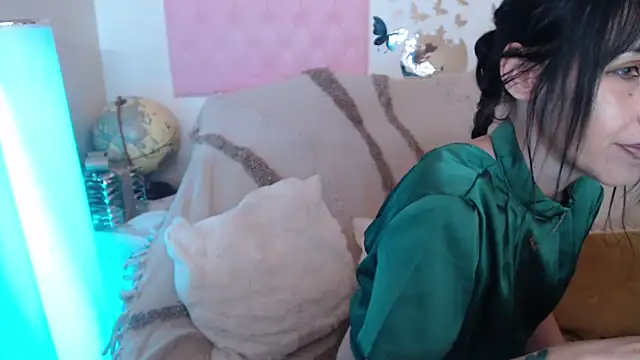 -carla- online show from 25, 4, 2026