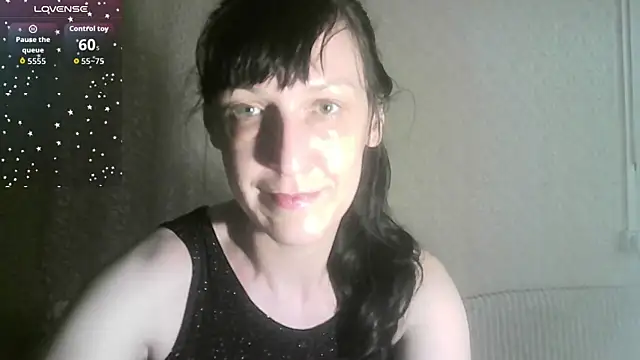 MarieODahliaS online show from 2, 4, 2026