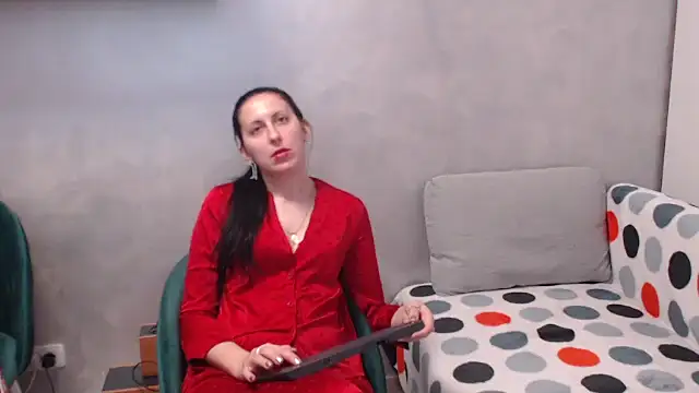 Snapshot of lolyforyou chatting on 4, 1, 2025 lolyforyou online show from 4, 1, 2025