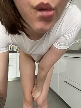  sweet baby  online show from 25, 6, 2026