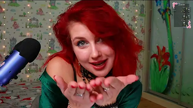 Snapshot of SmokyRose chatting on 27, 9, 2025 SmokyRose online show from 27, 9, 2025