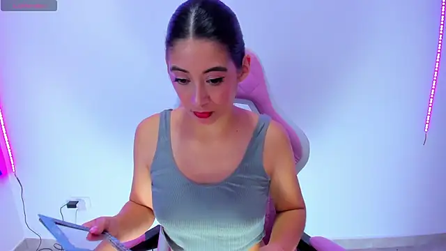 Snapshot of MeganWhite3 chatting on 16, 2, 2025 MeganWhite3 online show from 16, 2, 2025