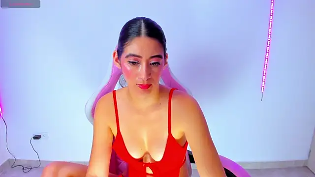 Snapshot of MeganWhite3 chatting on 2, 3, 2025 MeganWhite3 online show from 2, 3, 2025