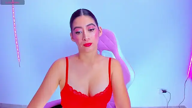 Snapshot of MeganWhite3 chatting on 15, 3, 2025 MeganWhite3 online show from 15, 3, 2025