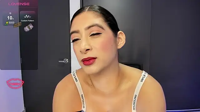 Snapshot of MeganWhite3 chatting on 21, 9, 2025 MeganWhite3 online show from 21, 9, 2025