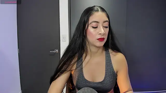 Snapshot of MeganWhite3 chatting on 30, 11, 2025 MeganWhite3 online show from 30, 11, 2025