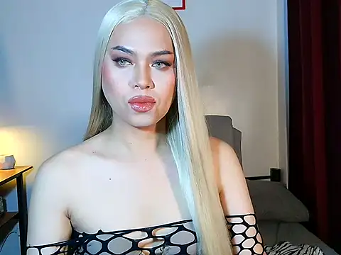 MistressLuna1 online show from 28, 4, 2026