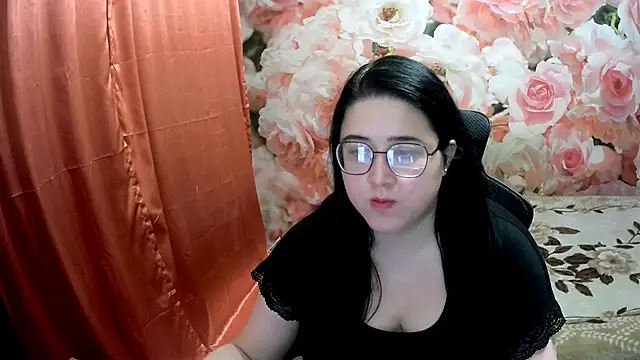 Snapshot of OverseerX chatting on 10, 12, 2024 OverseerX online show from 10, 12, 2024