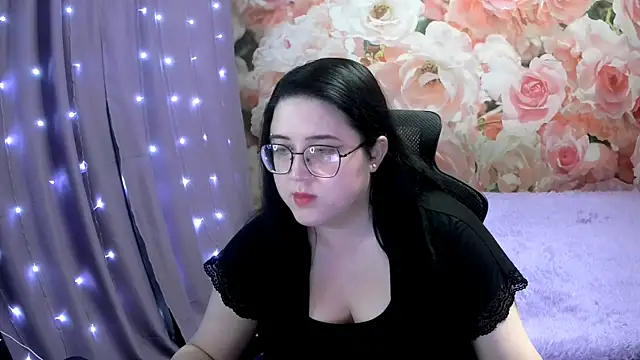 Snapshot of OverseerX chatting on 24, 2, 2025 OverseerX online show from 24, 2, 2025