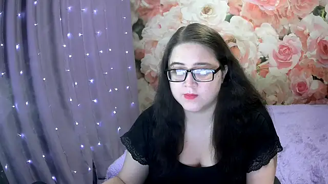 Snapshot of OverseerX chatting on 11, 9, 2025 OverseerX online show from 11, 9, 2025