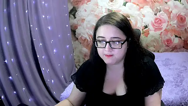 Snapshot of OverseerX chatting on 16, 9, 2025 OverseerX online show from 16, 9, 2025