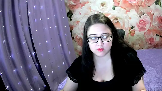 Snapshot of OverseerX chatting on 24, 9, 2025 OverseerX online show from 24, 9, 2025