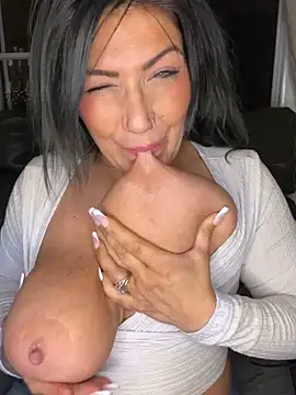 LittleMissEeve online show from 18, 4, 2026