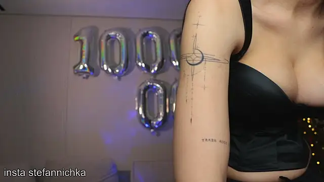 Snapshot of stefannichka chatting on 2, 12, 2025 stefannichka online show from 2, 12, 2025