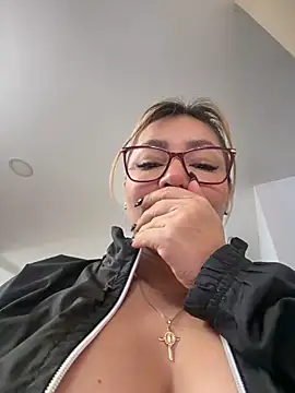 DIANITA 1988 online show from 22, 4, 2026