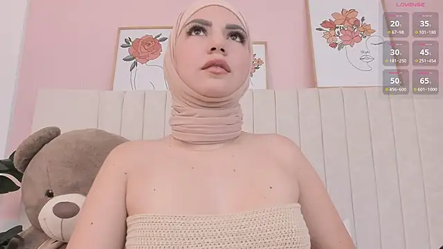 dalilasaadi  online show from 20, 2, 2025