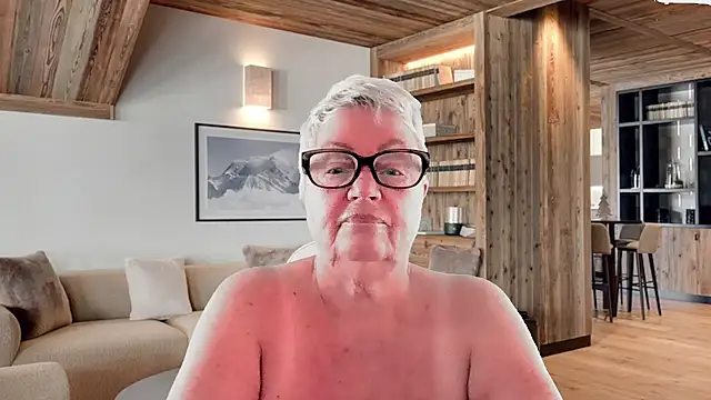 GrannyChrissy68 online show from 14, 2, 2026