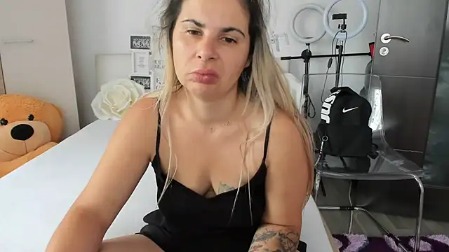 sweetemy4u online show from 10, 9, 2025