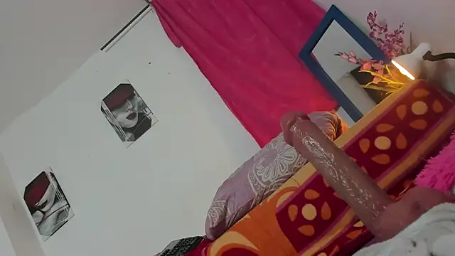 samantha  smile online show from 30, 1, 2025