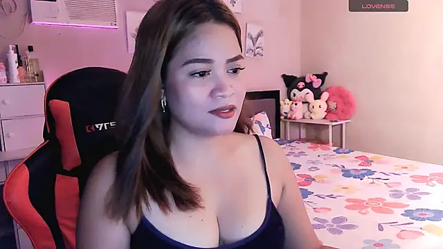 Snapshot of yenyen_ chatting on 27, 5, 2026 yenyen online show from 27, 5, 2026
