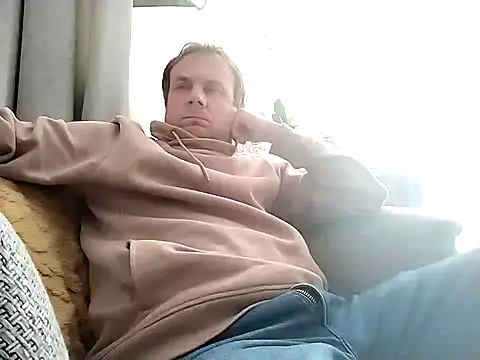 Snapshot of grzes19763 chatting on 6, 10, 2025 grzes19763 online show from 6, 10, 2025