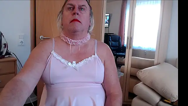 Sissygera online show from 31, 12, 2024