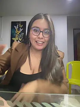 Ixchel Anaid online show from 18, 4, 2026