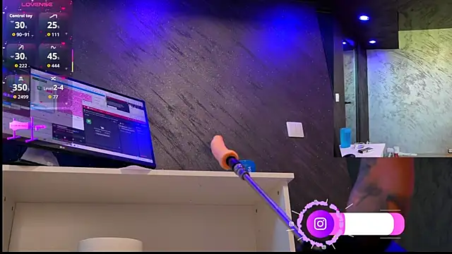 im-your-lovee online show from 26, 4, 2026