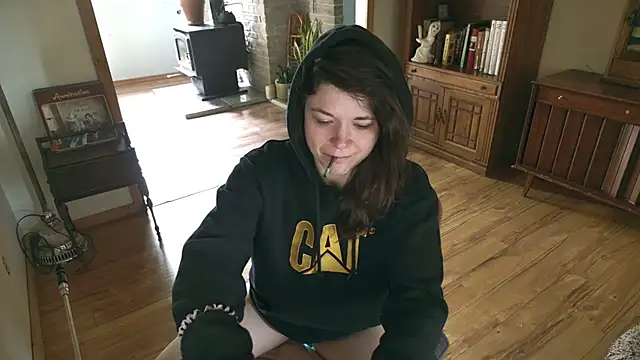 MarcyJones online show from 25, 4, 2026