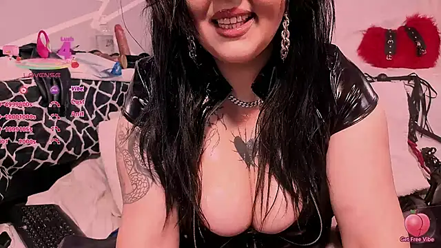 UrNaughtyGfMilf online show from 23, 4, 2026