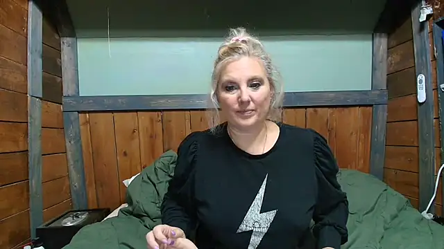 lisaxlovexxx online show from 7, 10, 2025