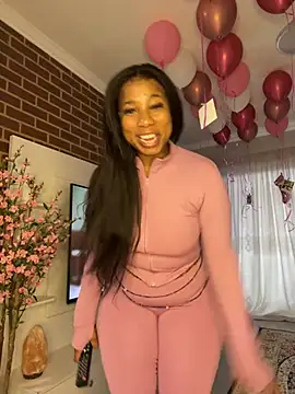 Snapshot of CurvyDesire1 chatting on 30, 4, 2026 CurvyDesire1 online show from 30, 4, 2026