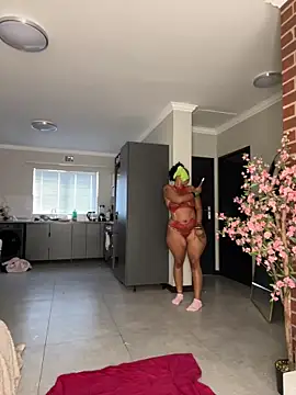 Snapshot of CurvyDesire1 chatting on 4, 6, 2026 CurvyDesire1 online show from 4, 6, 2026