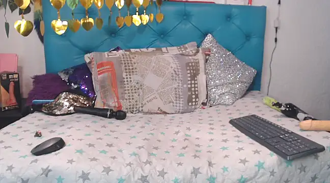 SARAWILLS online show from 5, 2, 2025