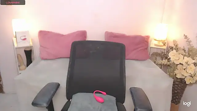 AmazingDREAMGirl online show from 16, 12, 2024