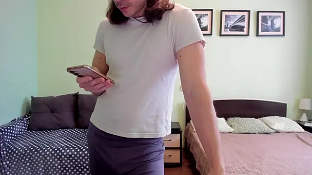 Marrymepls online show from 24, 4, 2026