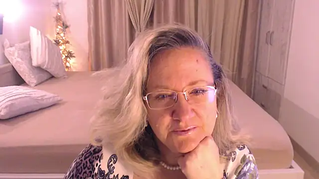 Raisshy online show from 25, 2, 2025