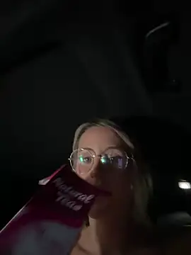 Snapshot of jasminesummer chatting on 4, 2, 2025 jasminesummer online show from 4, 2, 2025