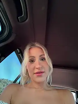 Snapshot of jasminesummer chatting on 6, 3, 2025 jasminesummer online show from 6, 3, 2025