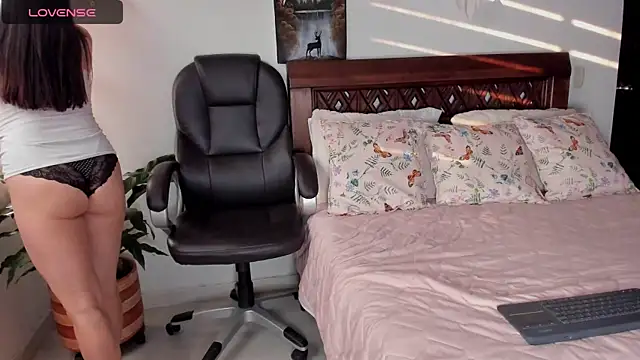 Ariella tits online show from 19, 1, 2025