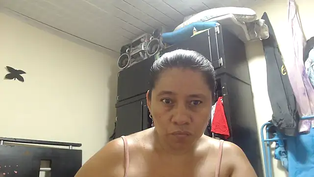 adrixxx38 online show from 21, 4, 2026