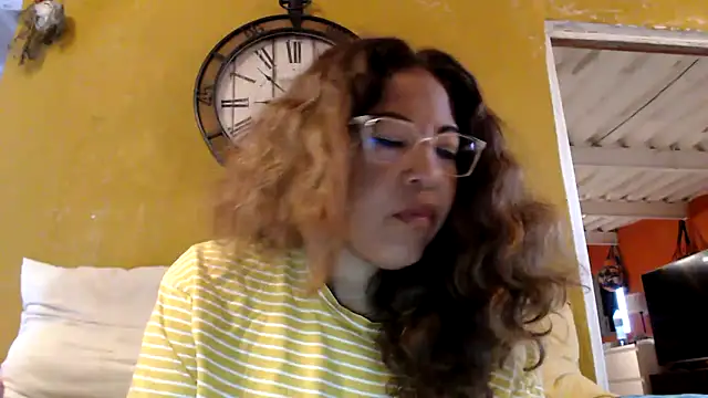 Snapshot of mila38 chatting on 24, 9, 2025 mila38 online show from 24, 9, 2025