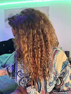 Clara-xoxo online show from 25, 4, 2026