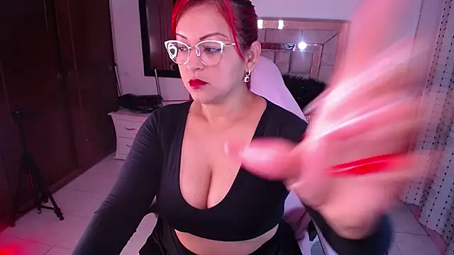 Snapshot of salomecastro_ chatting on 7, 2, 2025 salomecastro online show from 7, 2, 2025