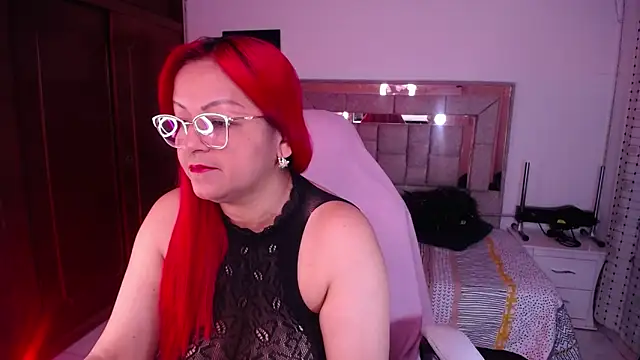 Snapshot of salomecastro_ chatting on 22, 10, 2025 salomecastro online show from 22, 10, 2025